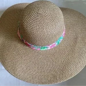 Lilly Pulitzer | Accessories | Euc Lilly Pulitzer Journey To  display picture 3